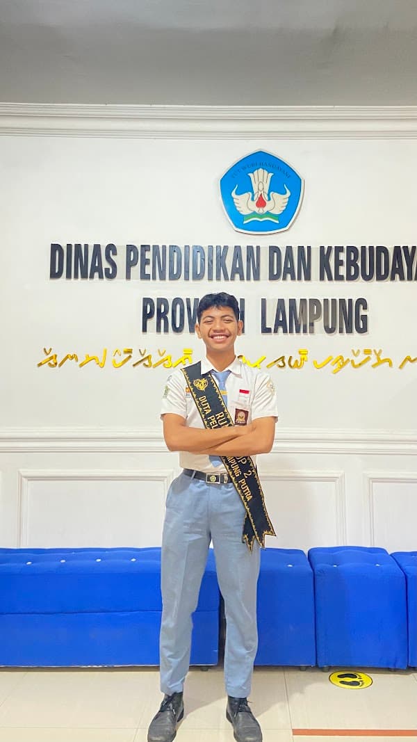 Avril Izza Alkholiqin — Duta Pelajar Lampung Putra